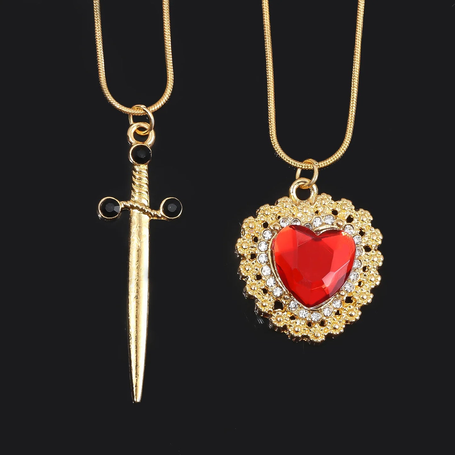 Cadenas Pareja Corazón con Espada